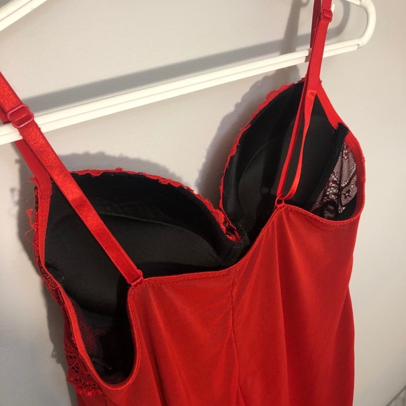Red lace and mesh teddy - Picture 3 of 6